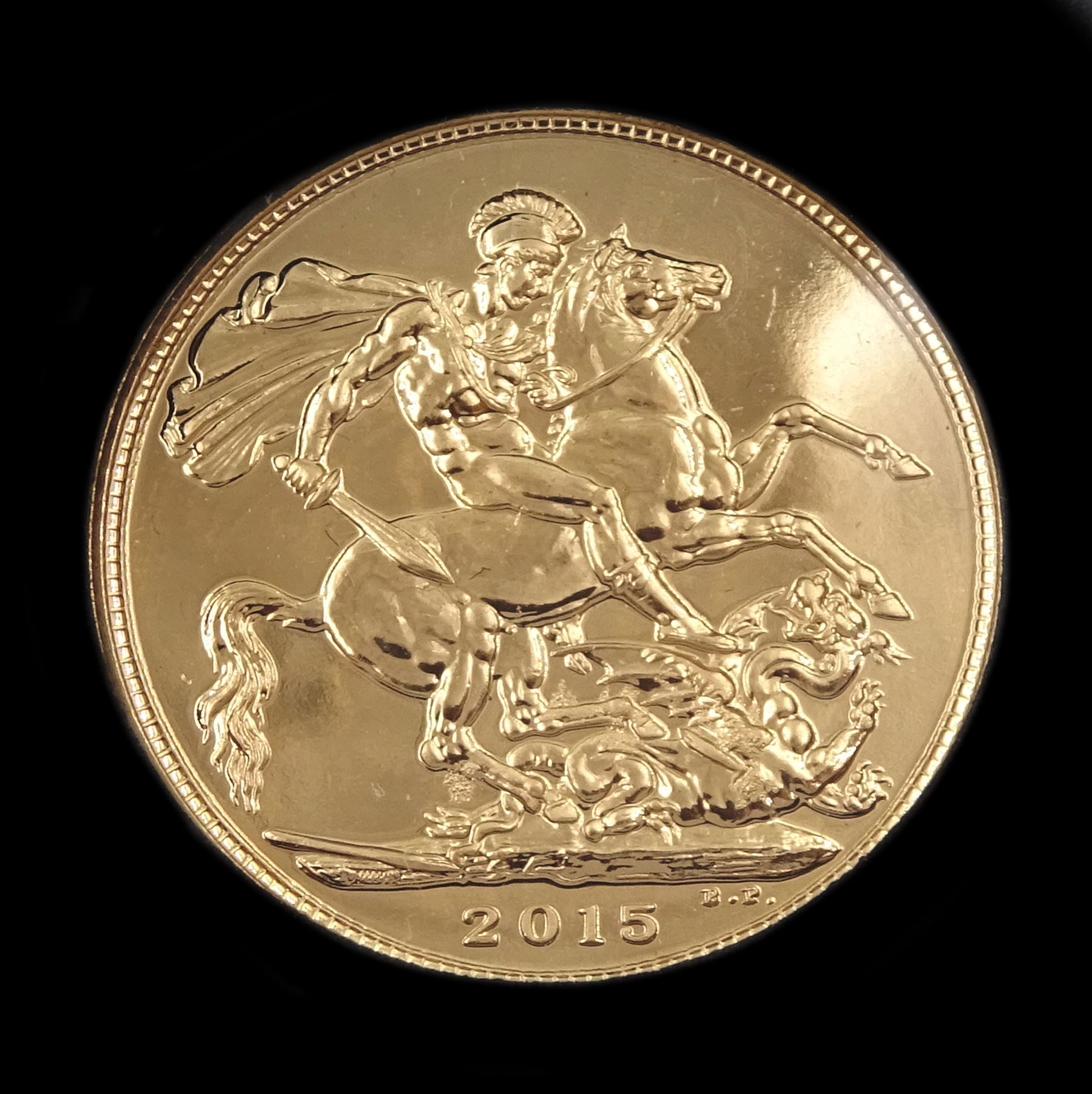 Queen Elizabeth II 2015 gold full sovereign coin, cased 