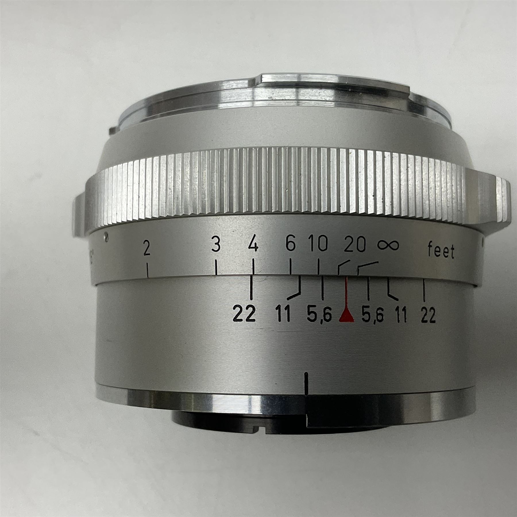 ZEISS IKON CONTAREX 4/135 2/50レンズ2本 カメラの王様と、つながる | THE MAP TIMES