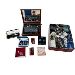 Collection jewellery including silver items, watches, necklaces earrings etc