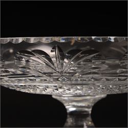 Stuart Crystal Beaconsfield pattern bowl on short pedestal foot  foot, 17cm