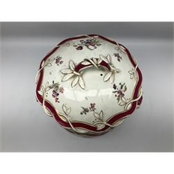 Large Victorian twin handled water pail and cover, of slightly bellied form decorated with floral sprays and moulded vine and ribbon detail, H36.5cm