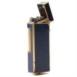 Dunhill - Rollagas lighter, lapis blue lacquer and gilt metal, with ribbed thumbpiece, H6.5cm 