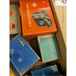 Watkins Bee Meter, in orignal box together with a Kodak Pocket Instamatic 400, Wray Stereo Graphic Viewer, Schneider-Kreuznach lens and a collection of other cameras and equipment 