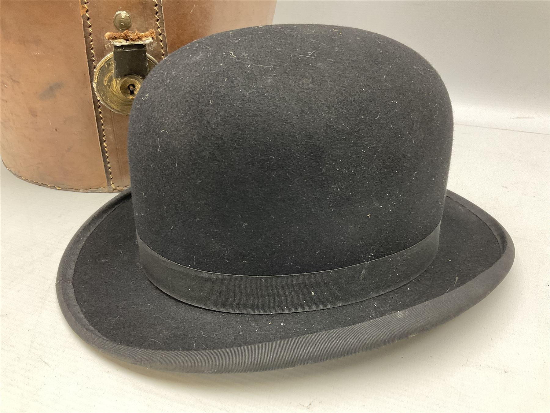 Bowler hat in leather hat box W36cm