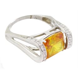 14ct white gold yellow paste and cubic zirconia dress ring