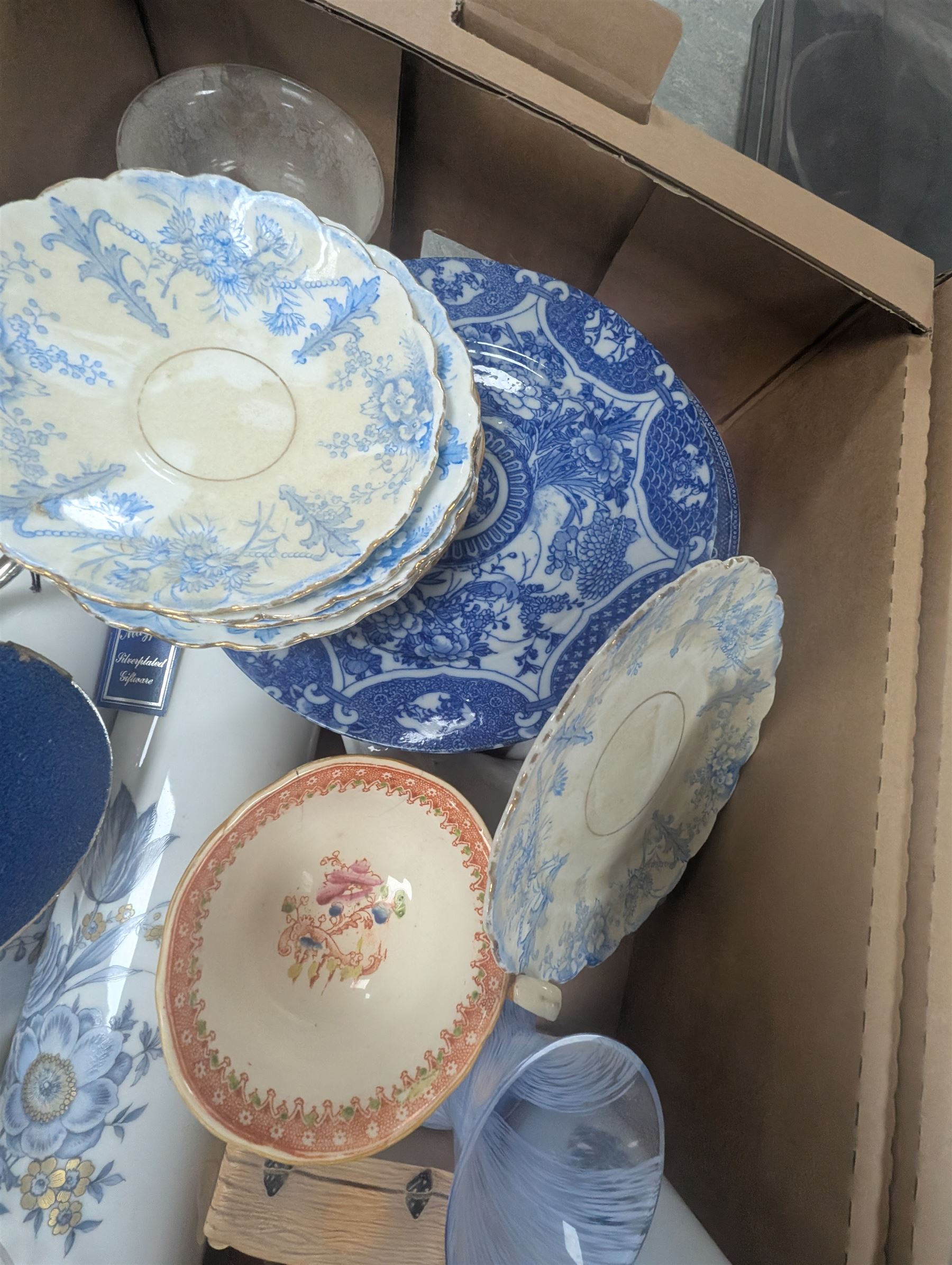 Royal Stafford part tea service, transfer printed Chinese blue and white plate, Pendelphin figures, Kundo clock, etc in three boxes