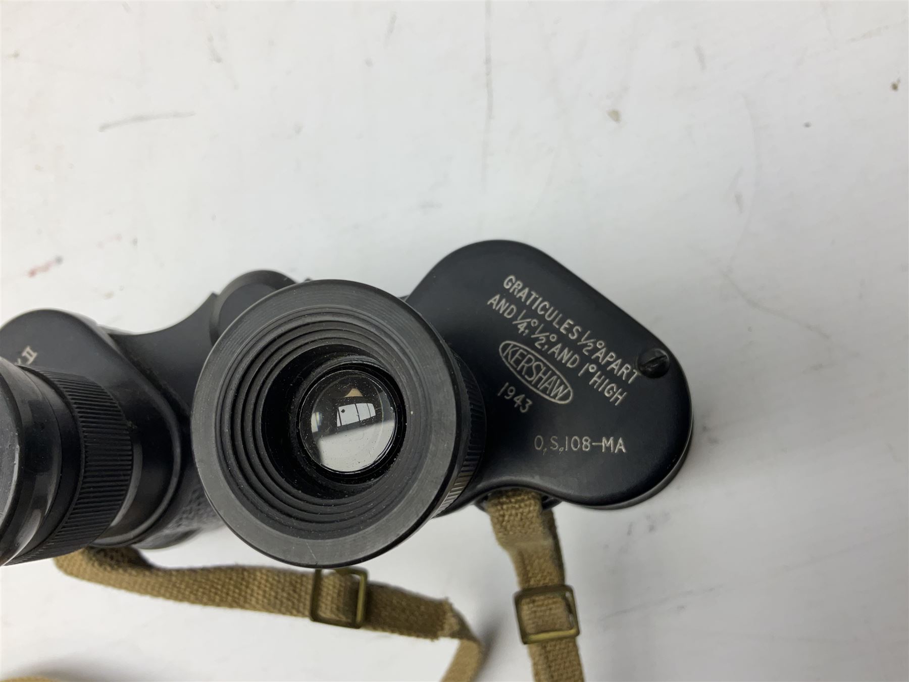 Pair of WWII 1943 Kershaw Bino. Prism No.2 MKII x6 binoculars, No. 190671, in canvas case