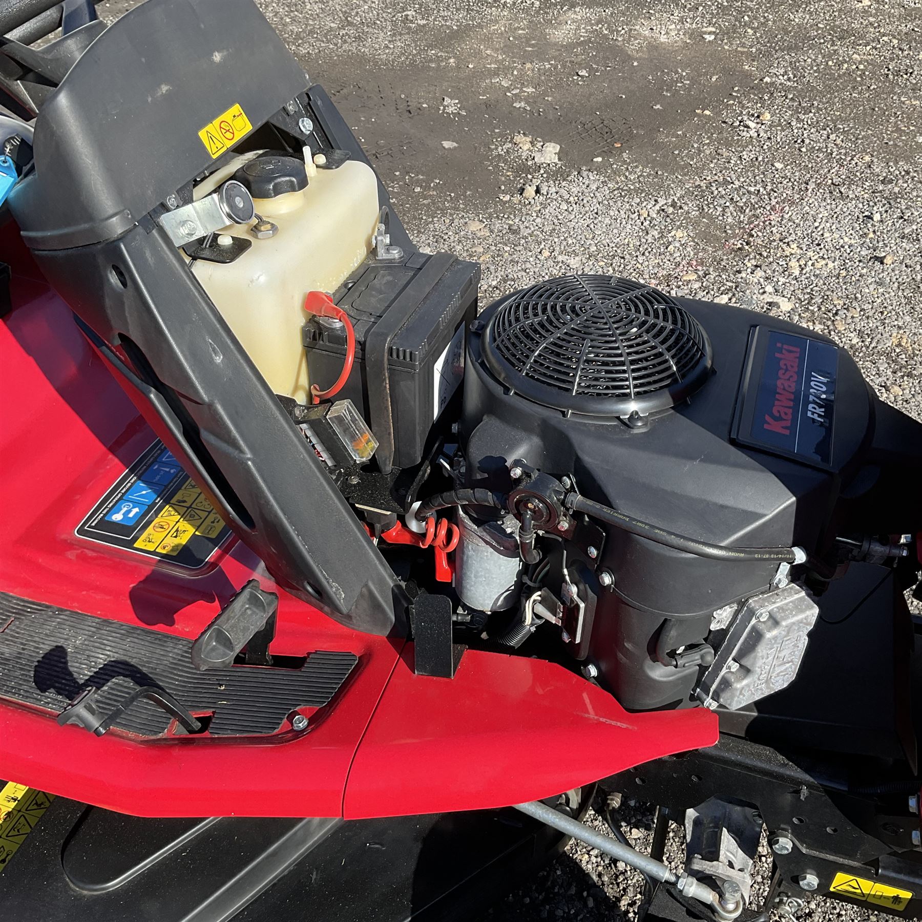 Countax B250 4-Trac ride on lawnmower with lifting jack and papers,