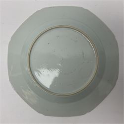 18th century Chinese export blue and white plate of octagonal form, with a pagoda landscape, D23cm