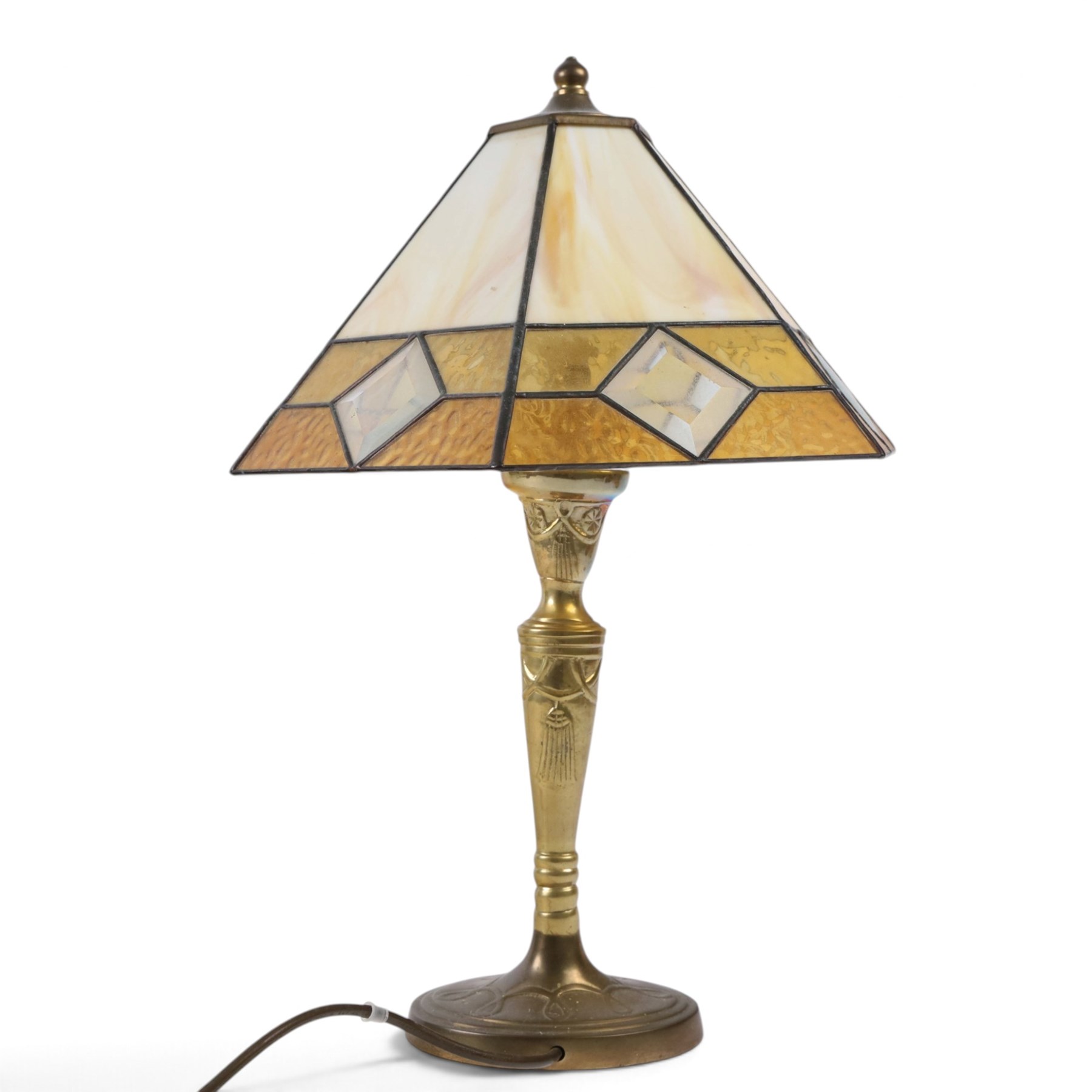Tiffanny style table lamp, the shade of geometric design in orange and opaline, H50cm