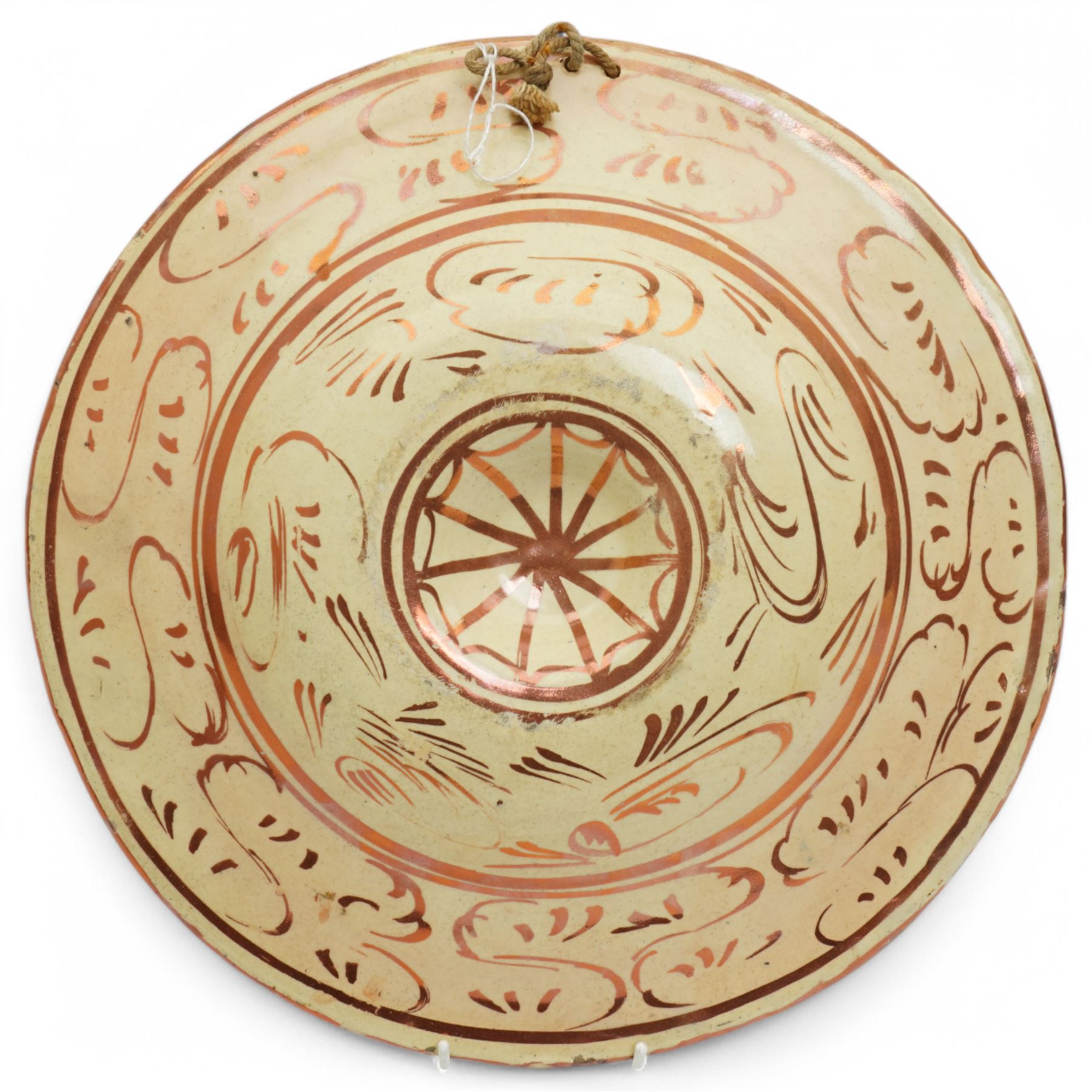 Hispano Moresque 19th century charger, decorated in copper lustre and cobalt blue with feathers and floral motifs, D37cm 