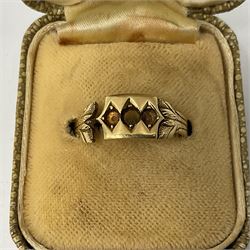 Victorian 18ct gold ring, hallmarked Chester 1876
