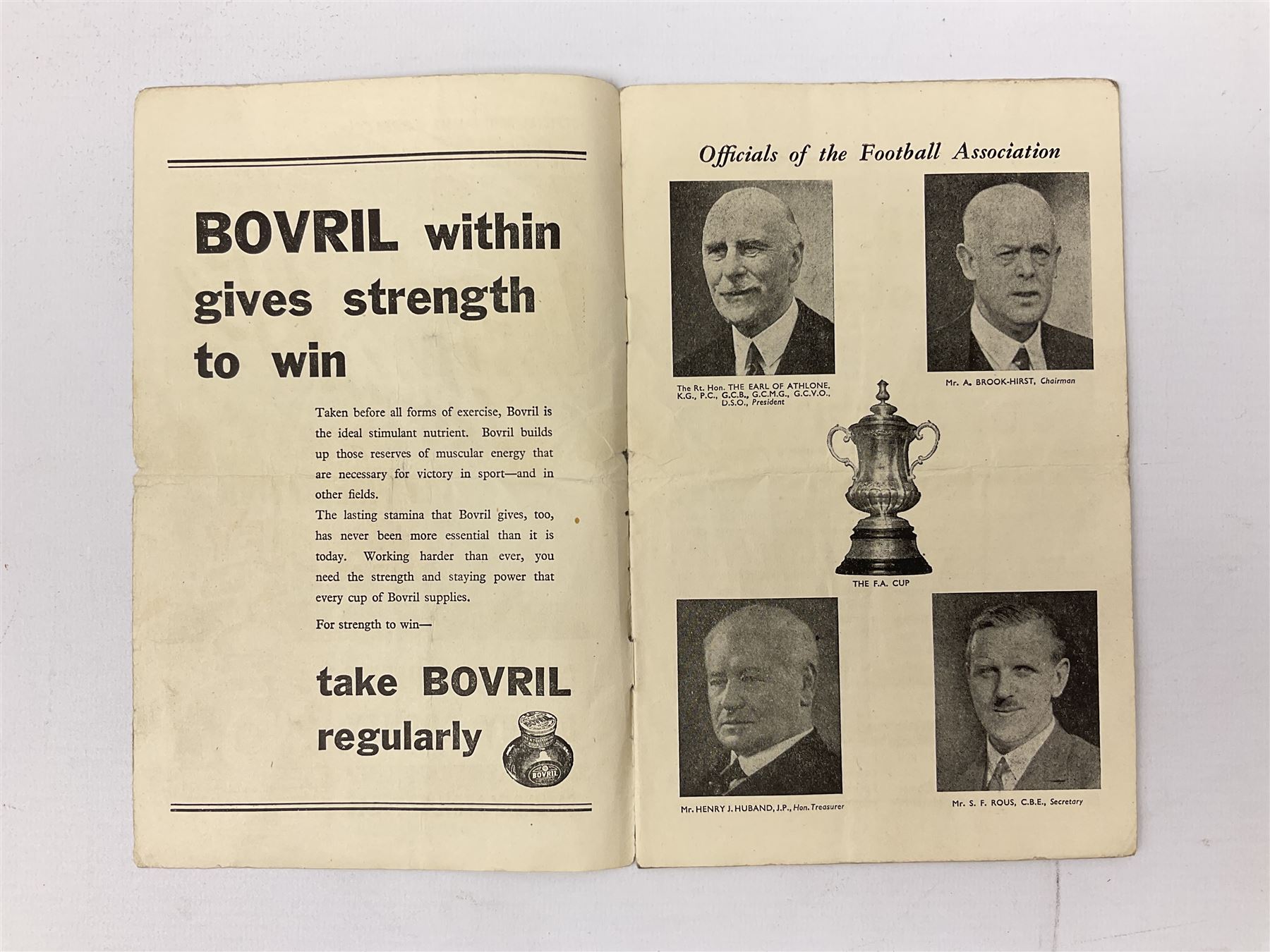 1946 FA Cup Final Charlton Athletic v Derby County football programme played 27th April 1946 at Wembley. Provenance: By direct descent from the family of Raich Carter having been consigned by his daughter Jane Carter.
