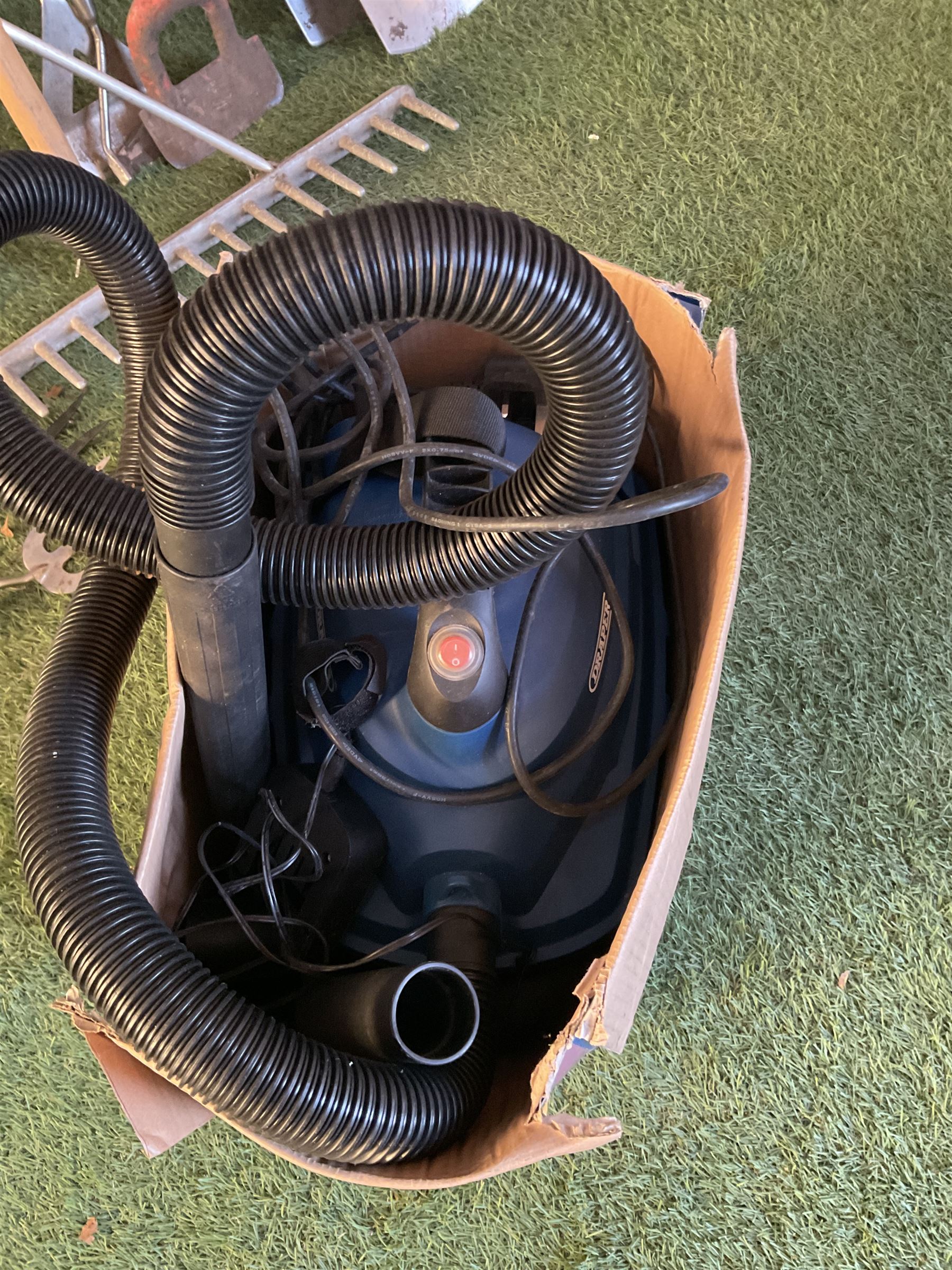 Selection of gardening tools and Draper wet and dry vacuum  - THIS LOT IS TO BE COLLECTED BY APPOINTMENT FROM DUGGLEBY STORAGE, GREAT HILL, EASTFIELD, SCARBOROUGH, YO11 3TX