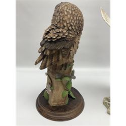 Border Fine Arts figure Barn Owl in Flight B1532, boxed with certificate, together with Country Artists figure Tawny Owl with Honeysuckle CA441, tallest H31.5cm