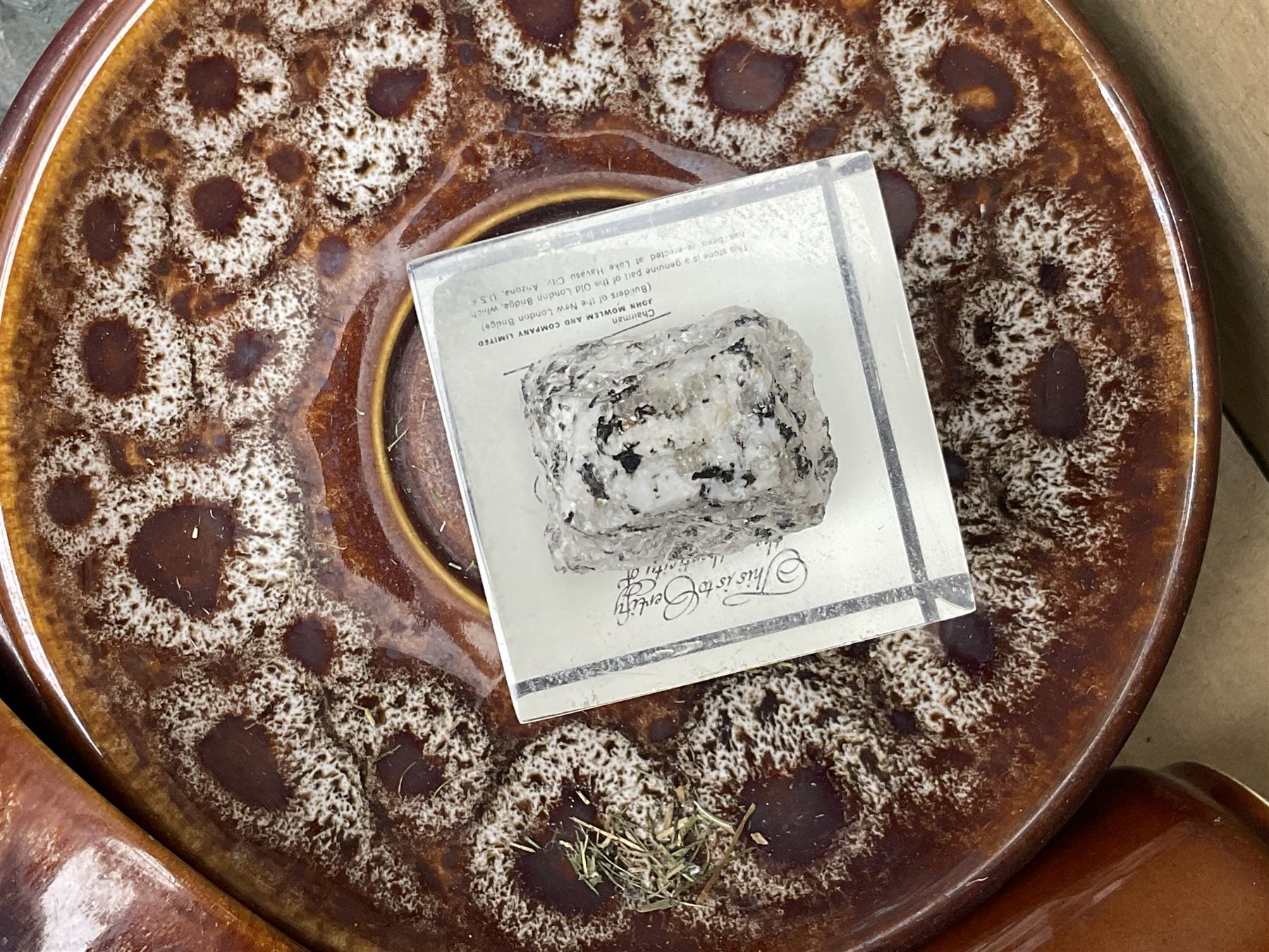 Quantity of ceramics to include Kernewek Cornwall tea wares, pair of Royal Doulton Islamic series plates, sage green Wedgwood Jasperware, Coclough tea wares, glassware etc in two boxes