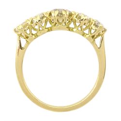 18ct gold graduating five stone round brilliant cut diamond ring, total diamond weight 1.59 carat, with World Gemological Institute Report