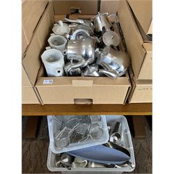 Quantity of ceramic and stainless tea pots, sauce boats, chip servers, in three boxes- LOT SUBJECT TO VAT ON THE HAMMER PRICE - To be collected by appointment from The Ambassador Hotel, 36-38 Esplanade, Scarborough YO11 2AY. ALL GOODS MUST BE REMOVED BY WEDNESDAY 15TH JUNE.