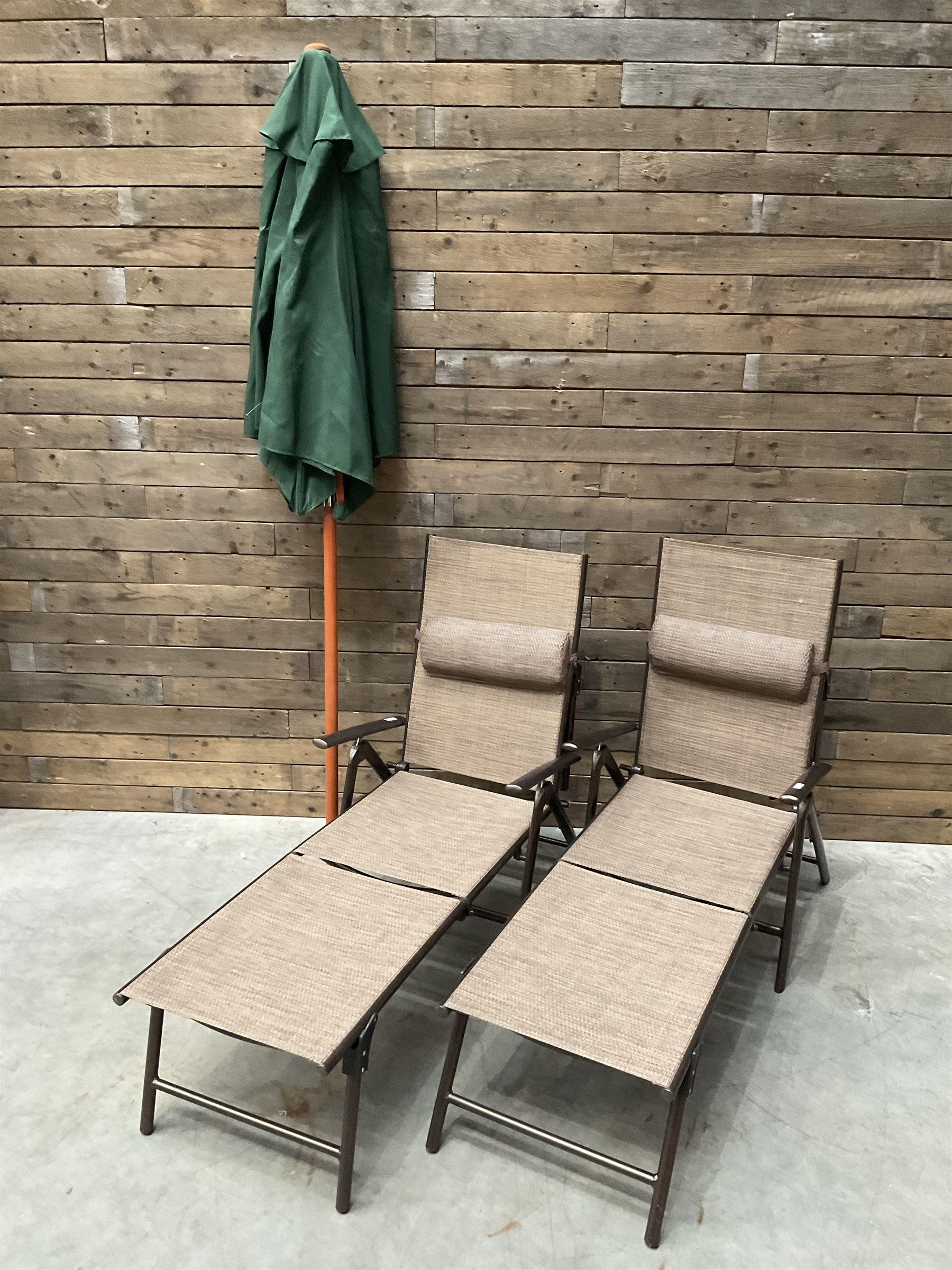 Two Pagoda garden sun lounger, with parasol
