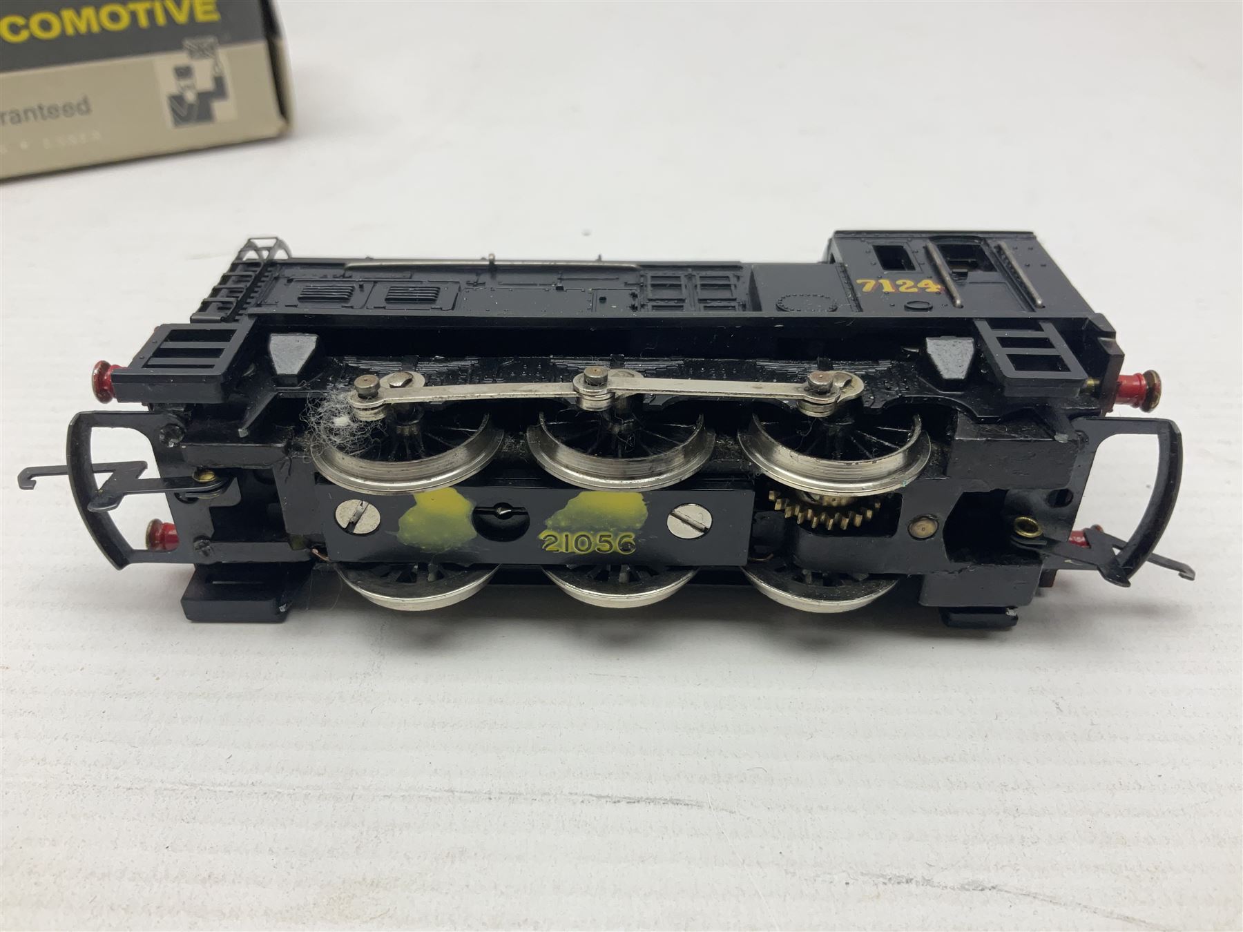 Wrenn '00' gauge - three Class 08 0-6-0 Diesel Shunting locomotives - No.7124 in LMS Black; No.D3464 in BR Blue; and No.D3783 in BR Green; all boxed with instructions (3)