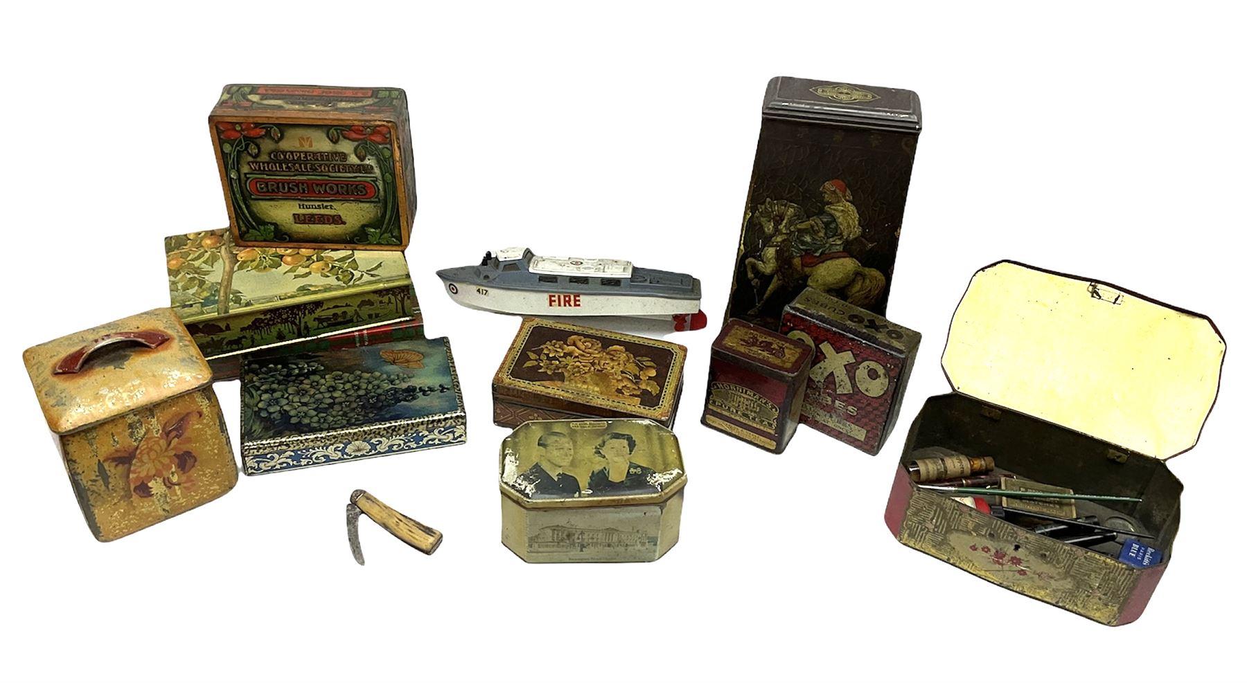 Collection of vintage tins, including Victory V gums and lozenges, Oxo tin, Cadbury three british queens, etc, together with other collectables. 
