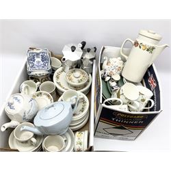 Wedgwood dinner and teawares in the ‘Quince design’, and a quantity of other dinnerware and ceramics, in two boxes. 