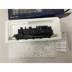 Bachmann ‘00’ gauge - 31502 J72 Class 0-6-0T locomotive no.68660 in BR black; 31056 J72 Class 0-6-0T locomotive no.68723 in BR green; 31454 Ivatt Class 2-6-2T locomotive no.41286 in BR black; 31602 Gresley V1/3 Class 2-6-2T locomotive no.67664 in BR black (4) 