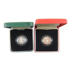 Sixteen The Royal Mint United Kingdom silver proof one pound coins, comprising 1983 (2), 1983 piedfort, 1984 piedfort, 1985 piedfort, 1986 piedfort, 1987 piedfort, 1988 (2), 1988 piedfort, 1989 (2), 1989 piedfort, 1990, 1991, and 1993 piedfort, cased with certificates