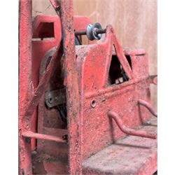 Triang model of the 4 ton Jones Mobile Crane, together with a Mamod model steam engine, and a Tonka toy loader (3)  - COLLECTION BY APPOINTMENT FROM: The White House, Thirsk Road, Easingwold, York, YO61 3NF - CALL 01723 507111 TO ARRANGE