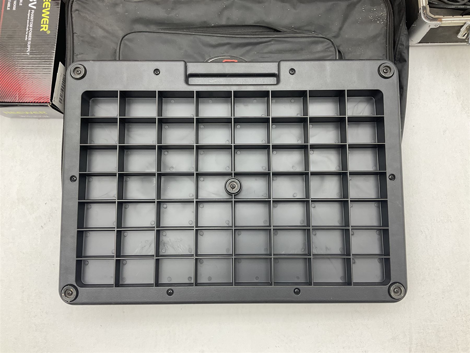 Alesis SR-16 drum machine, Neewer 48V phantom power supply, microphone stand, Genexxa microphone, quantity of jack to jack cables and other similar items