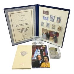 Three Queen Elizabeth II loose five pound coins, another in card folder,  1995 two pounds, 'Queen Mother Great Britain 20th Century Mint Collection' of commemorative stamps in Westminster folder etc