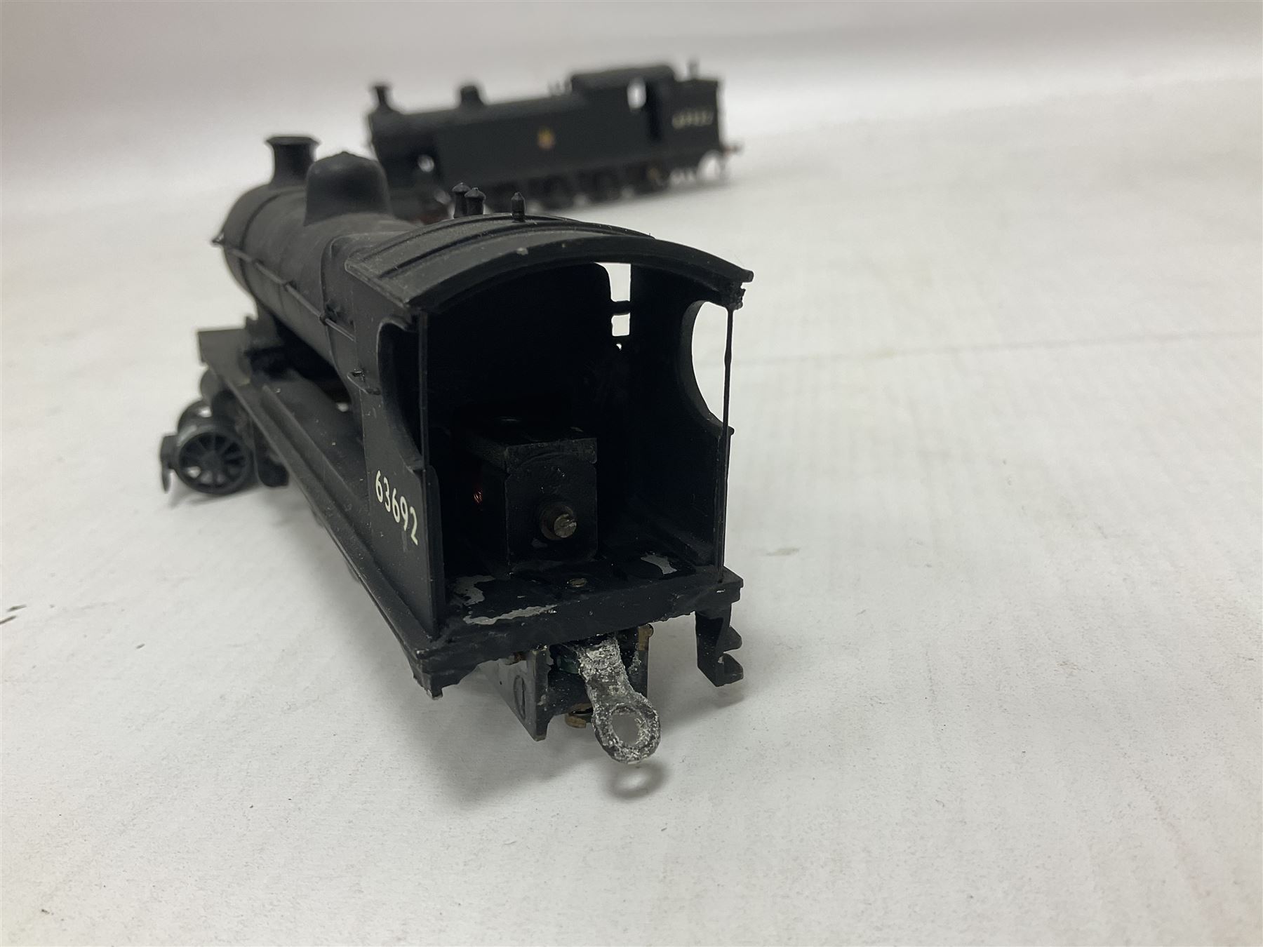 ‘00’ gauge - three kit built steam locomotives comprising Class O4 2-8-0 no.63692 finished in BR black; Class L1 2-6-4T no.67725 finished in BR black; Class T1 4-8-0T no.69922 in BR black (3) 