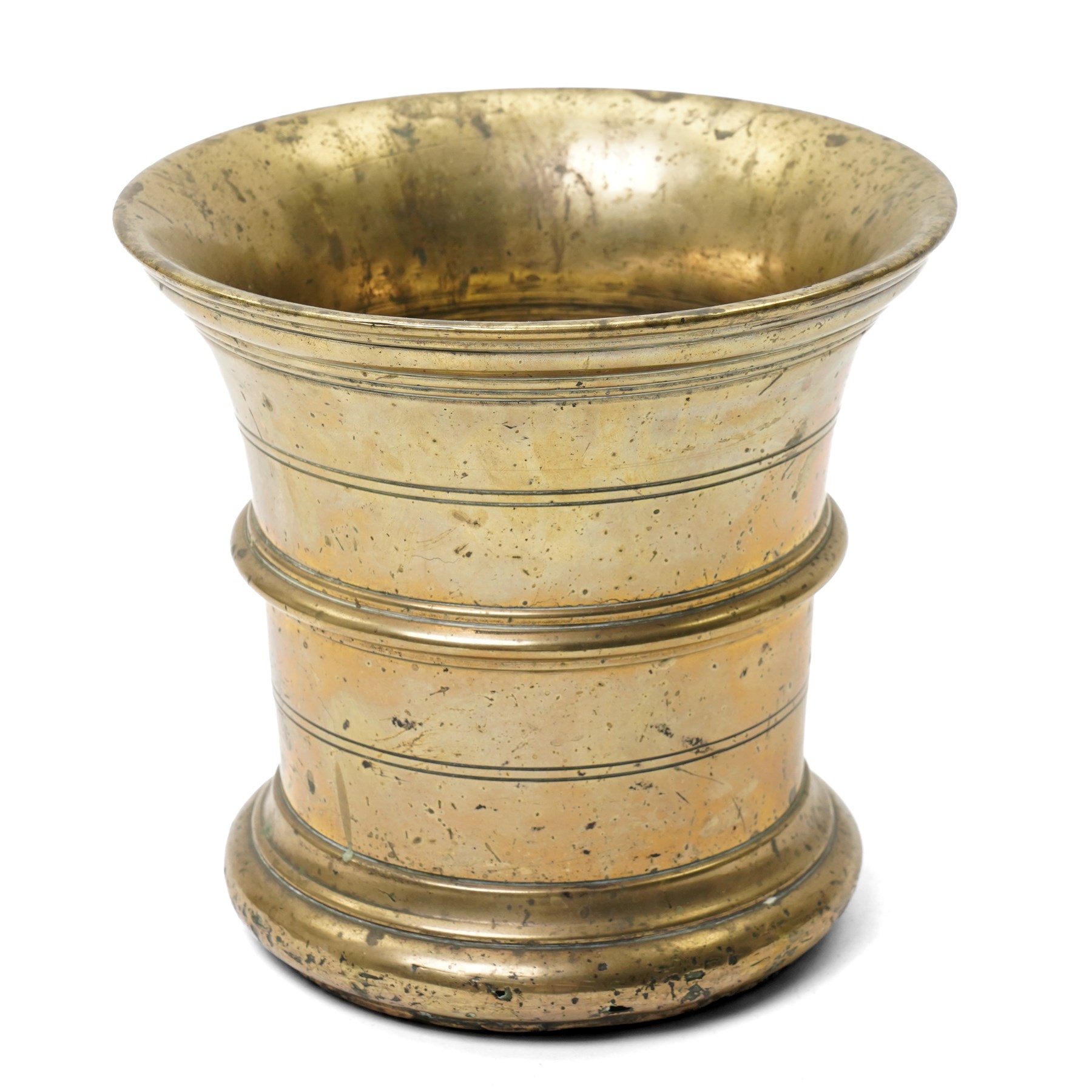 18th century large bell metal mortar with ribbed body and flared rim H21cm x D22cm