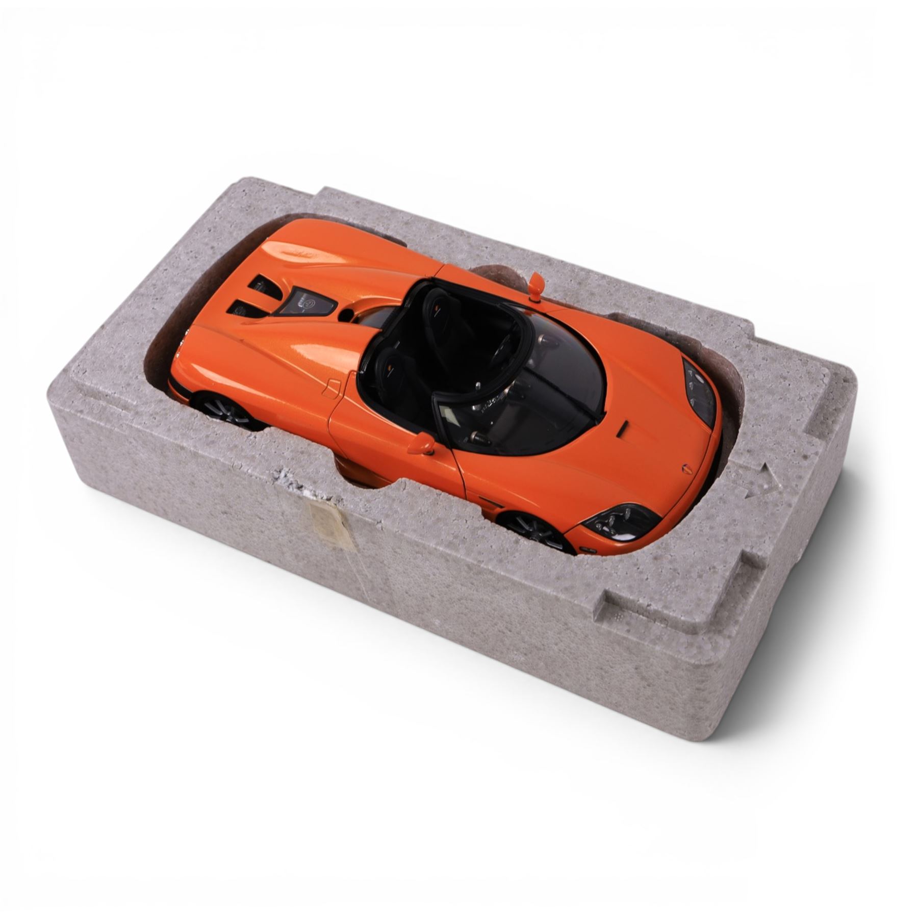 Autoart Signature 1:18 scale Koenigsegg CCX in orange, serial no. 1163, boxed with certificate of authenticity