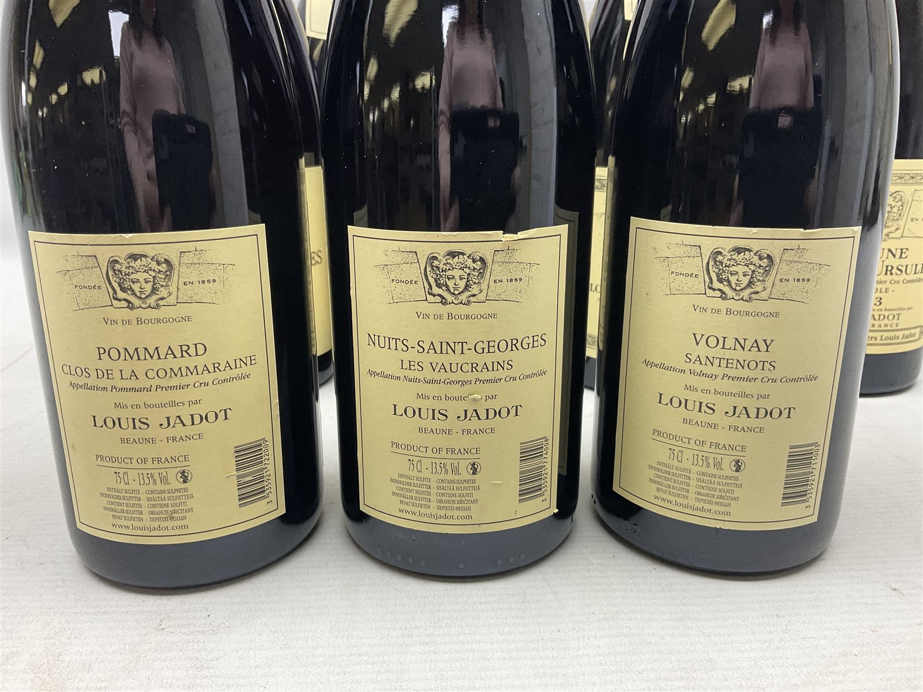 Mixed red wine from Louis Jadot, to include, 2015 Volnay, 2015 Pommard Clos De La Commaraine, 2015 Nuits Saint Georges, etc, various contents and proof, (10)