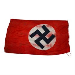 WWII German Third Reich NSDAP standard hanging banner, with an applied white cotton roundel printed with a black swastika, H134cm, L153cm
