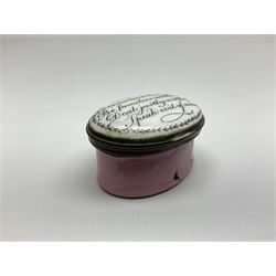 Late 18th century Staffordshire enamel patch box, of oval form with pink base, the hinged cover inscribed 'Have Communion with few, Be familiar with One, Deal justly with All, Speak evil of none' upon a white ground, opening to reveal mirror beneath, W4cm