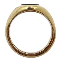 9ct gold bloodstone signet ring, hallmarked