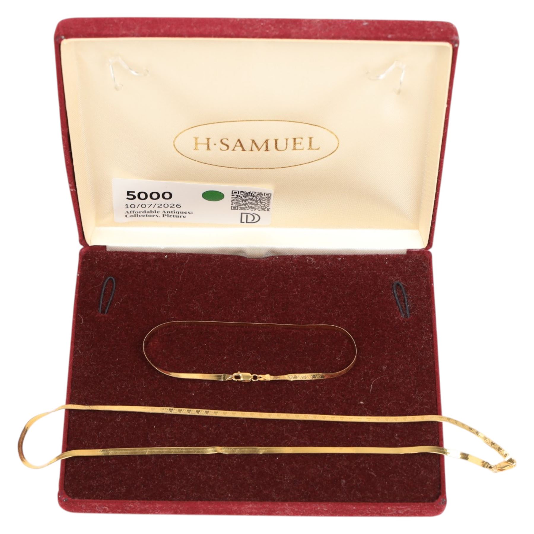 9ct gold heart pattern necklace and bracelet, both hallmarked 