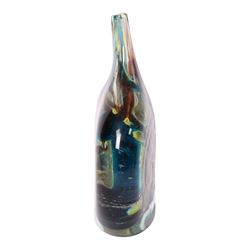 Mdina vase in the manner of Michael Harris, H21cm