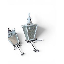 Foster & Pullen (Bradford est. 1896) - Good pair of late 19th century copper coach house or street lamps, painted in rustic white finish, with iron corner brackets, one with clear glass, the other with ring mottled glass, both converted to electricity, height with bracket 150cm