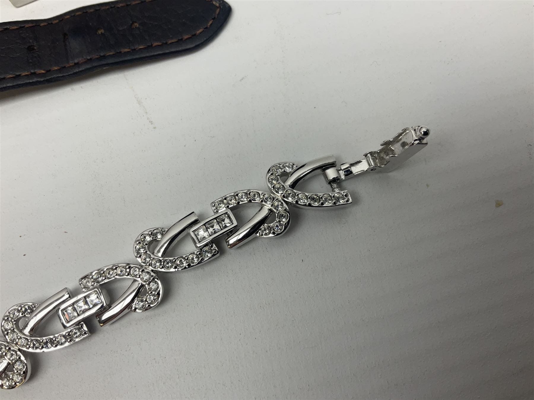 Maurice Lacroix gentlemans quartz wristwatch, 92127, with gold plated case, date apeture and leather strap, together with a Swarovski Crystal bracelet, two silver brooches and two costume brooches