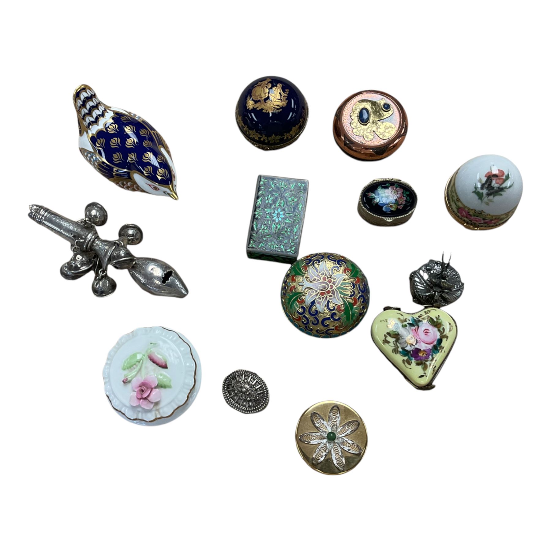 Royal Crown Derby paperweight Wren with gold stopper, collection of trinket boxes including silver examples etc 