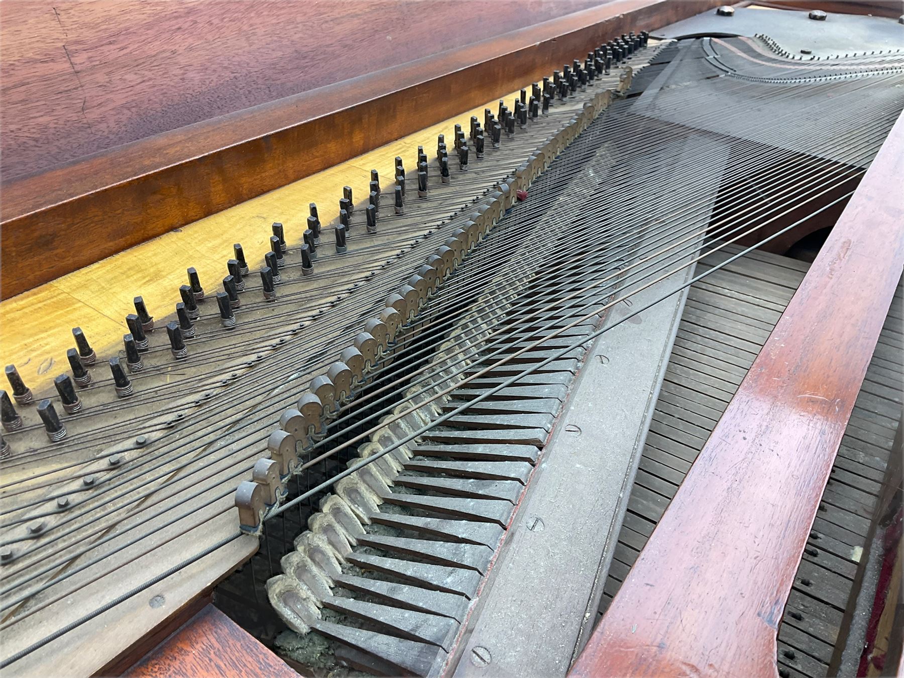 Collard & Collard - early 19th century mahogany square piano, hinged and retractable keyboard cover and lid, turned legs on brass castors