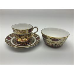 Royal Crown Derby Imari pattern miniature tea set, comprising tray, teapot, milk jug, sucrier, tea cup and saucer