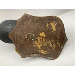 Composite figure of the head of a huntsman on a shield 'Caught by the Fox', D28cm