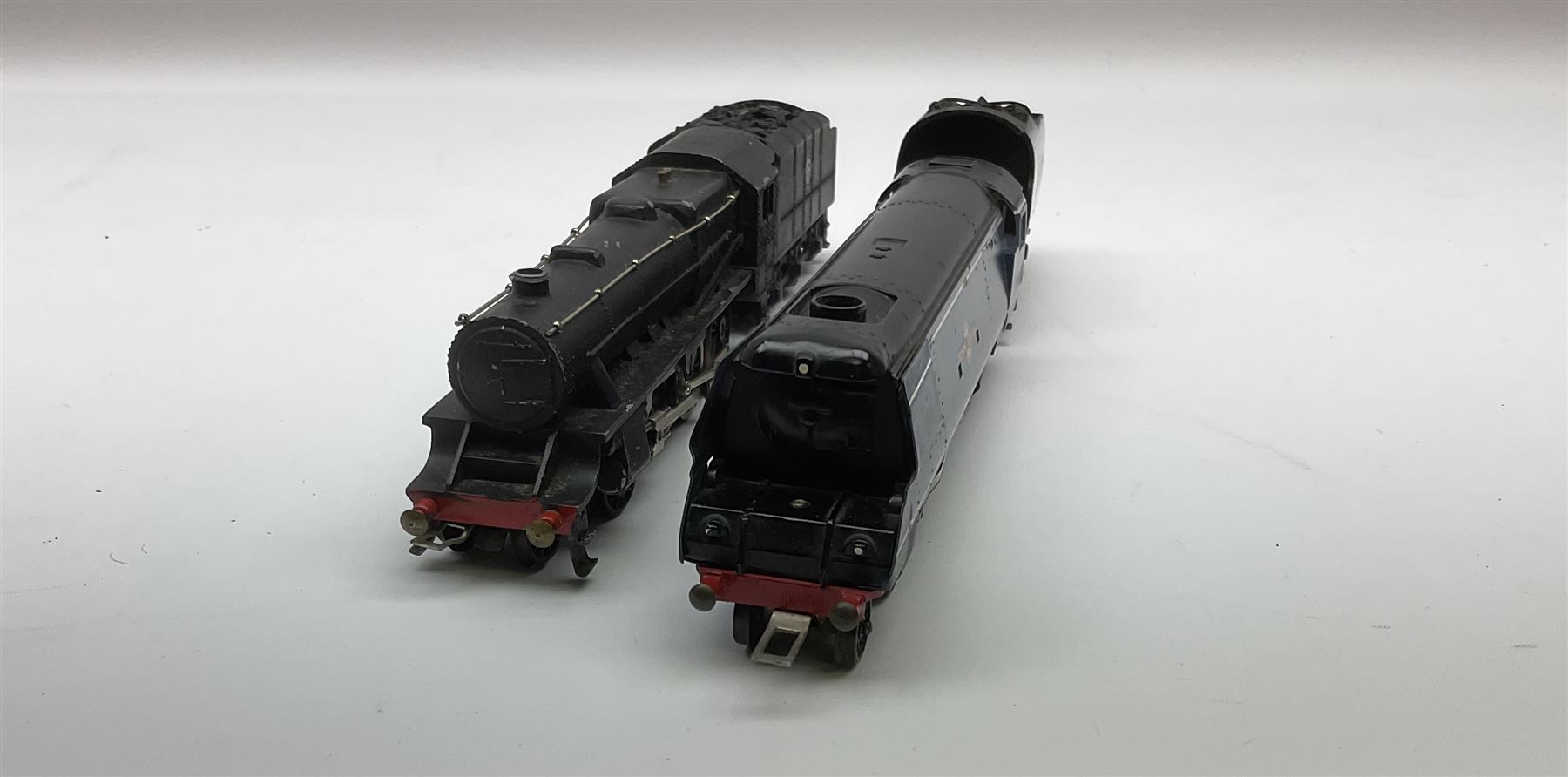 Graham Farish '00' gauge - 'GP5' Class 5MT (Black 5) 4-6-0 locomotive with tender, cast No.44753 in modern collector's plain blue box; and Bulleid Pacific (Merchant Navy Class) 4-6-2 locomotive 'Belgian Marine' with tender in BR blue No.35017 for spares or repair, in original box with GF user's letter and spares price list etc (2)