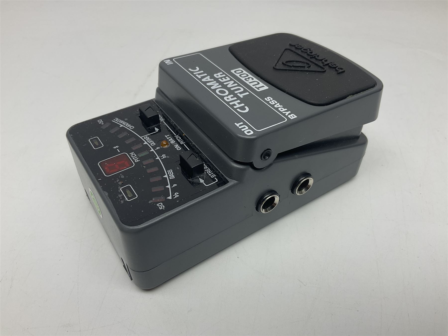 Dunlop Volume Pedal, Morley Pro Series Volume pedal, Behringer TU300 Chromatic Tuner, Sealey Digital multimeter etc; in Antler carrying case