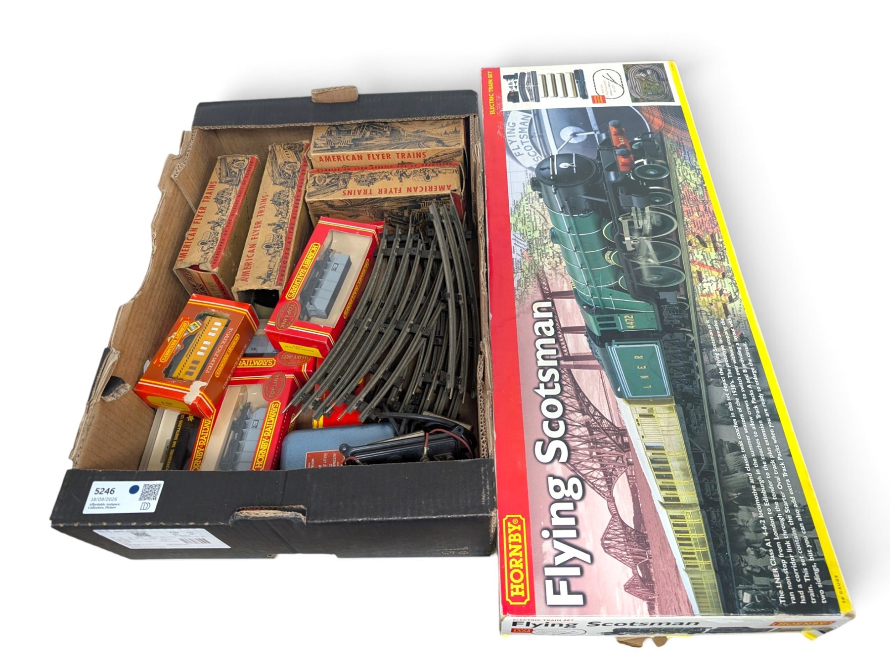 Hornby 00 gauge Flying Scotsman electric train set, American Flyer locomotive and rolling stock, Hornby wagons and other model railway accessories