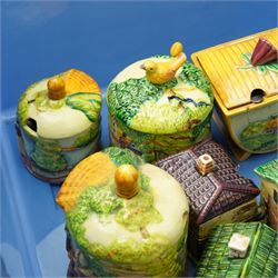 Eleven pieces of Marutomo ware